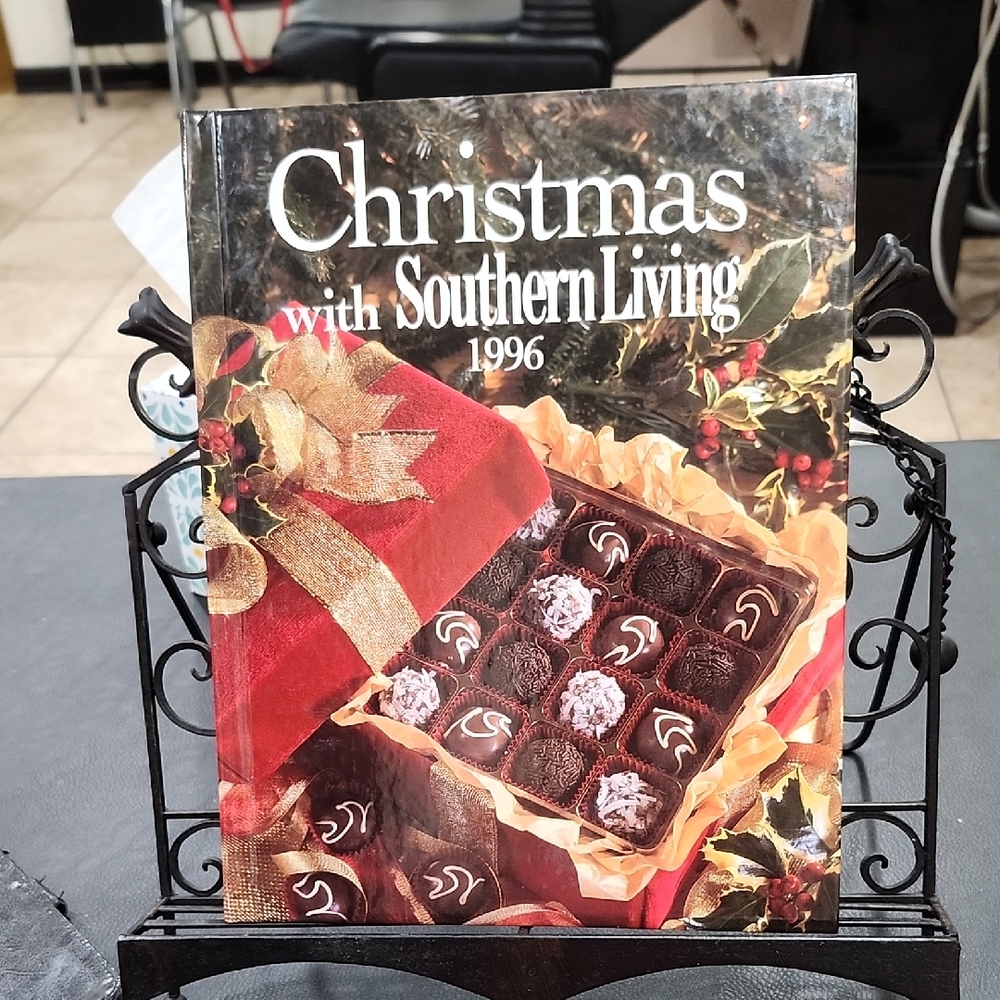 "CHRISTMAS WITH SOUTHERN LIVING 1996" COOKBOOK